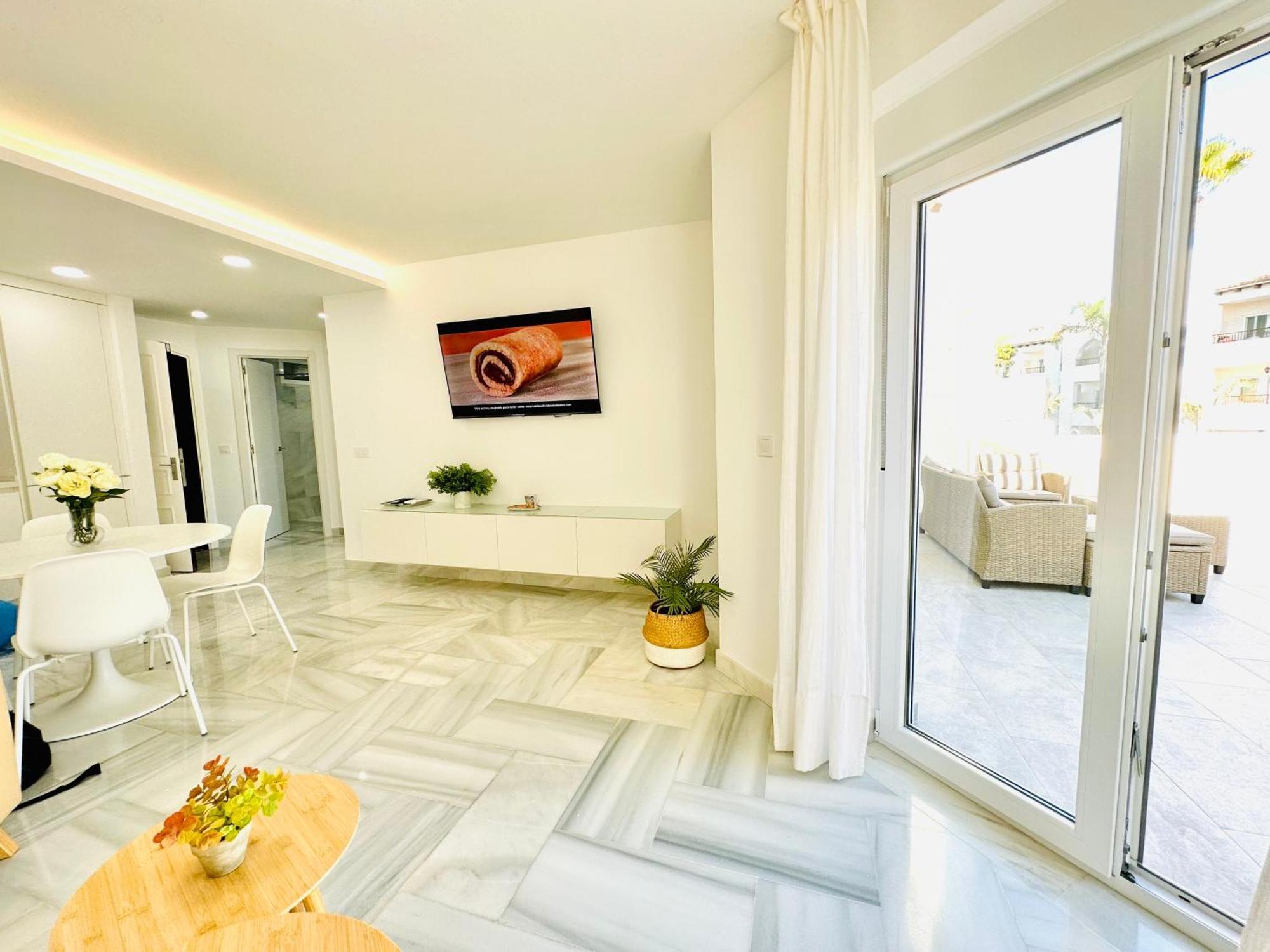 Apartamento, Paradise Sun Beach In Marina Benalmadena Bagian luar foto