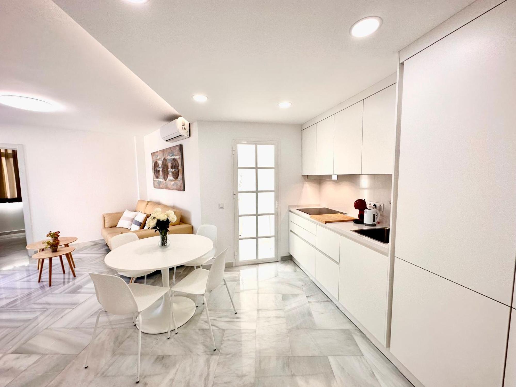 Apartamento, Paradise Sun Beach In Marina Benalmadena Bagian luar foto