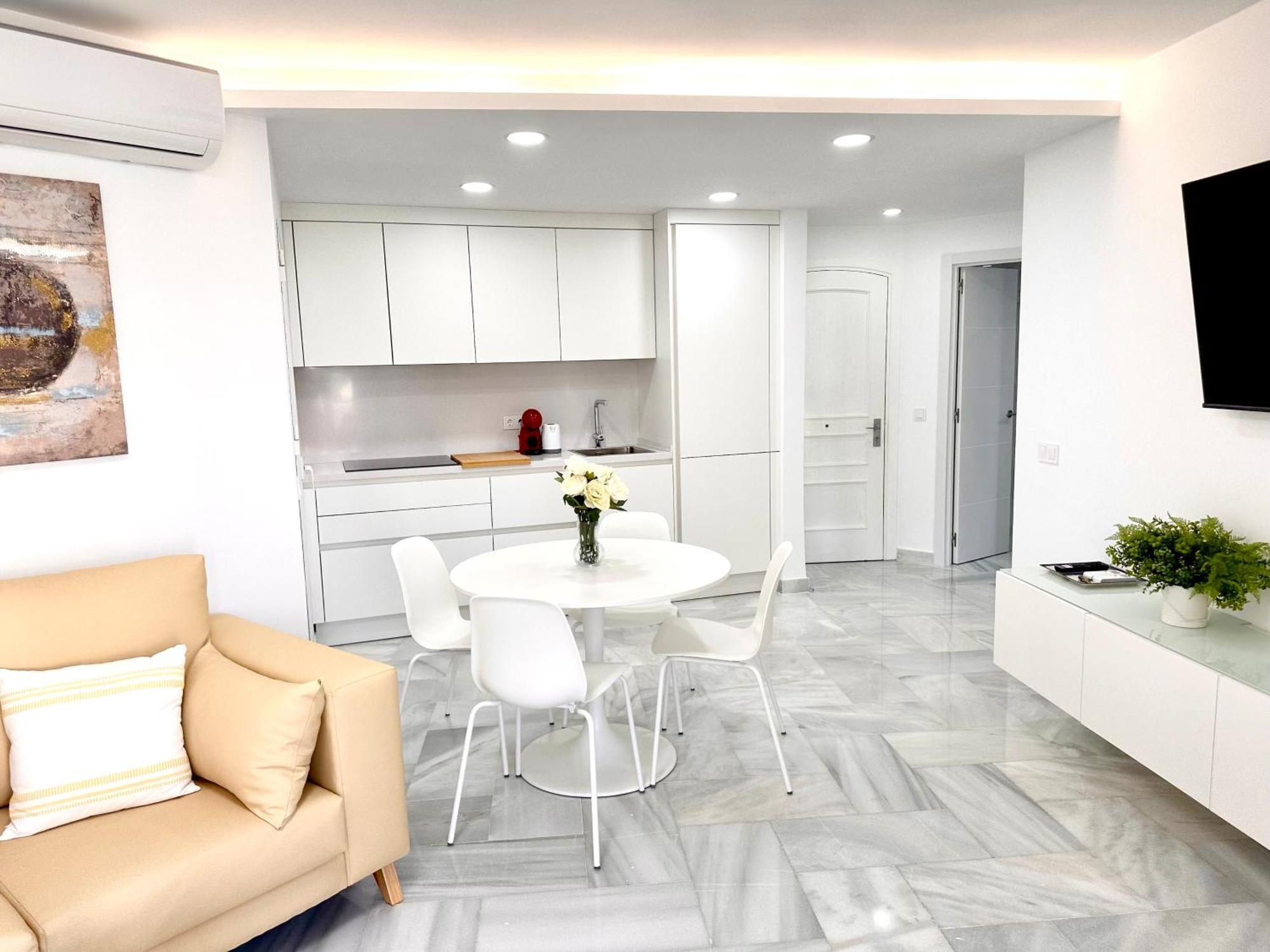 Apartamento, Paradise Sun Beach In Marina Benalmadena Bagian luar foto